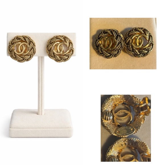 CHANEL Jewelry - Chanel Vintage Clip On Earrings